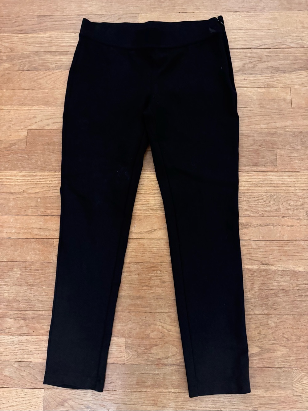 Eddie Bauer Women's Black Skinny Pants - Size 8
 b88
